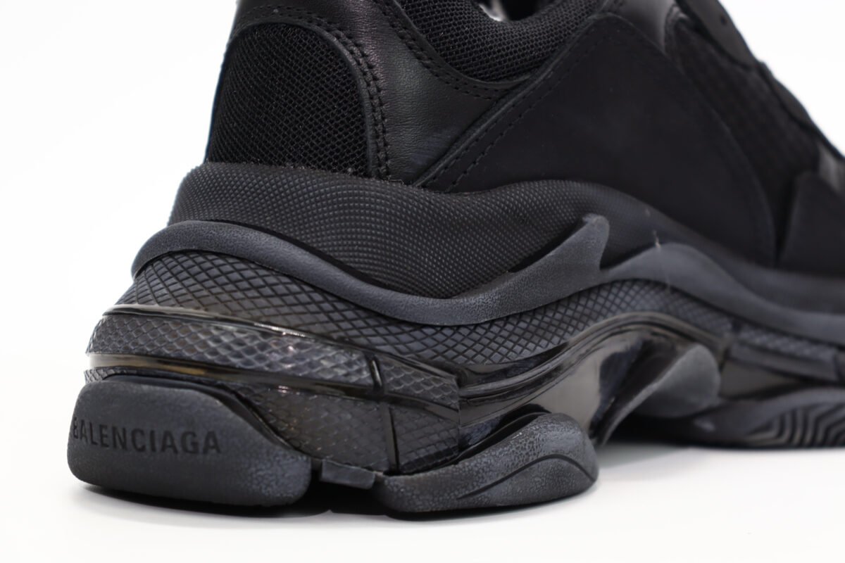 Balenciaga Triple S Black 10