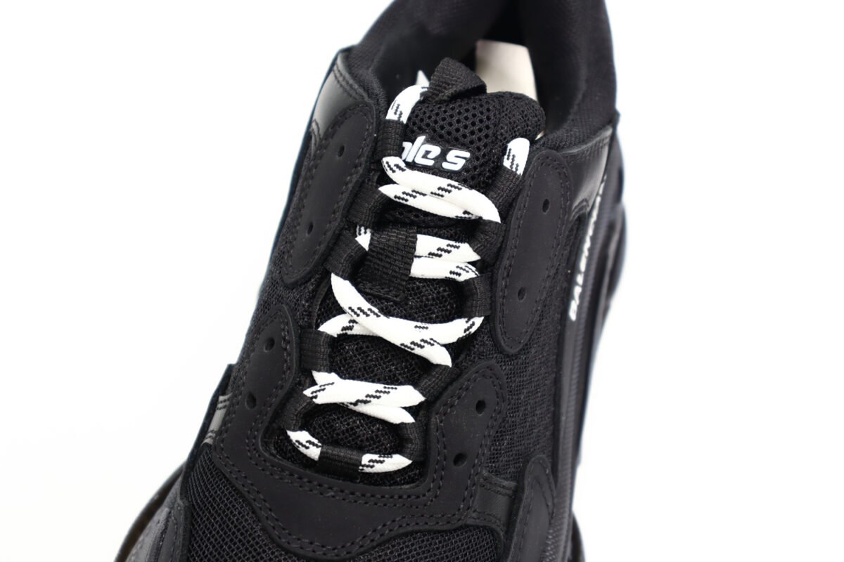 Balenciaga Triple S Black 8
